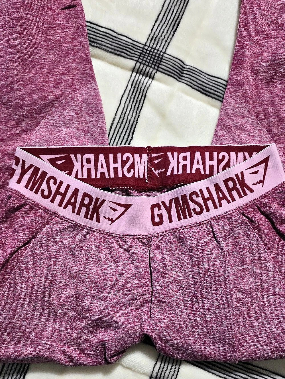 Gymshark Flex High Waisted Leggings Women's Geometric Leggings in Purple - Picture 3 of 4